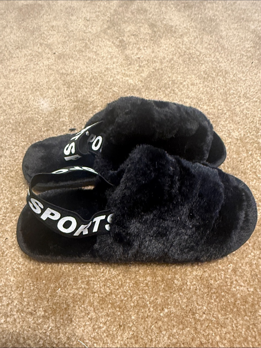 NWOT Plush Fuzzy Black Slide Slippers – Cozy Faux-Fur Comfort